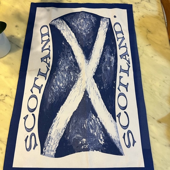 Vintage Hand Towel Tapestry Castles Scotland NWOT - Picture 1 of 16